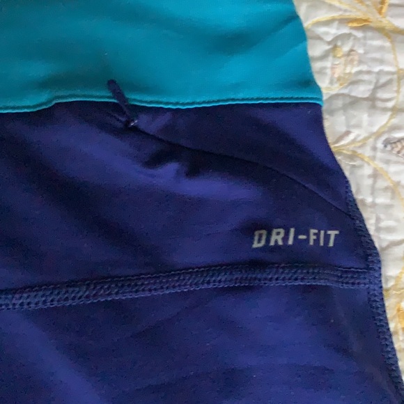 Nike Capri tights size S - Picture 7 of 8